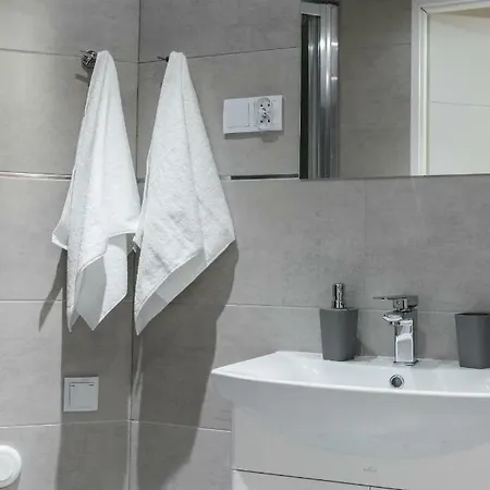 R&r Cracow كراكوفيا